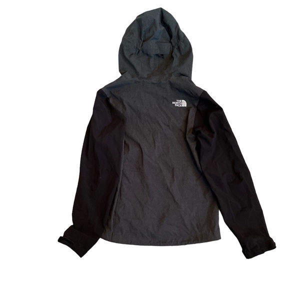 North Face Raincoat - Picture 2 of 9